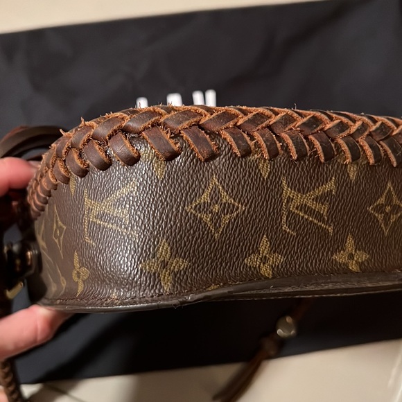 Leather & Vodka Louis Vuitton Saint Cloud - Picture 9 of 15